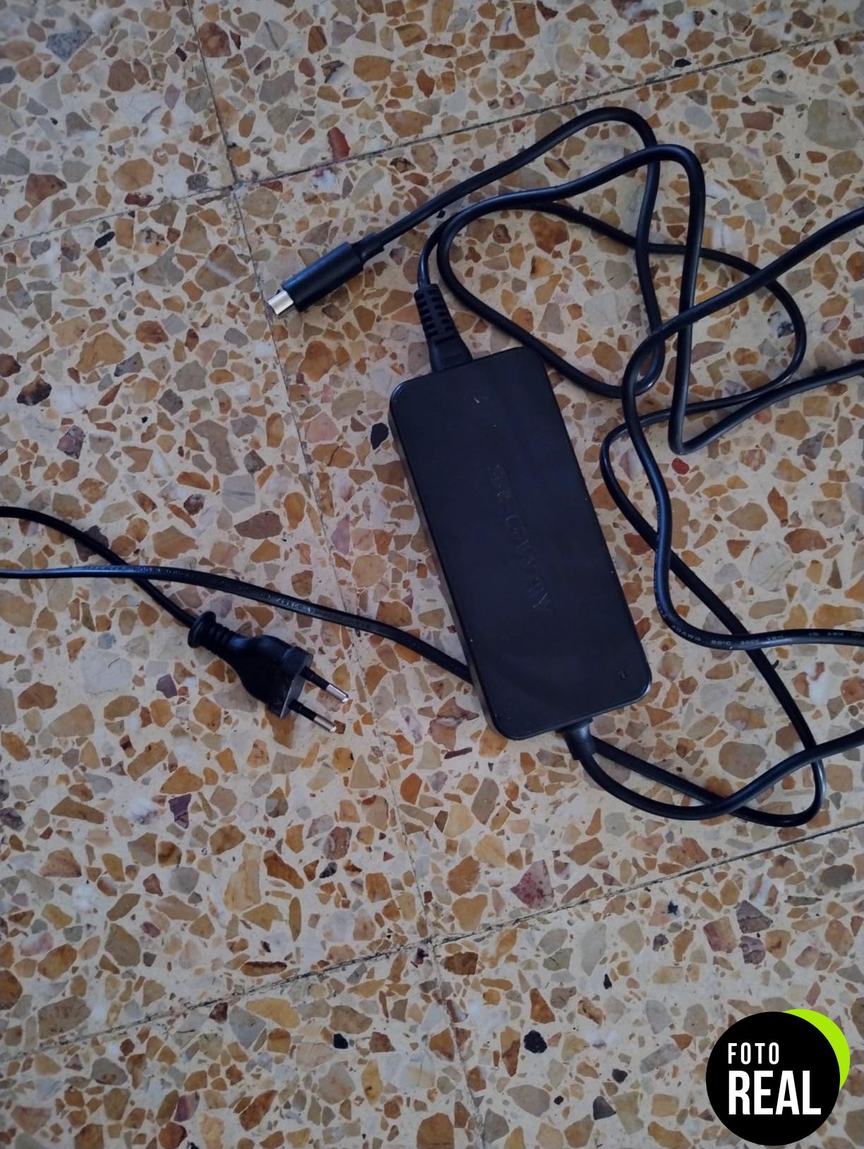 cargador-bateria-xiaomi-patinete-42v-smallrun-foto-1