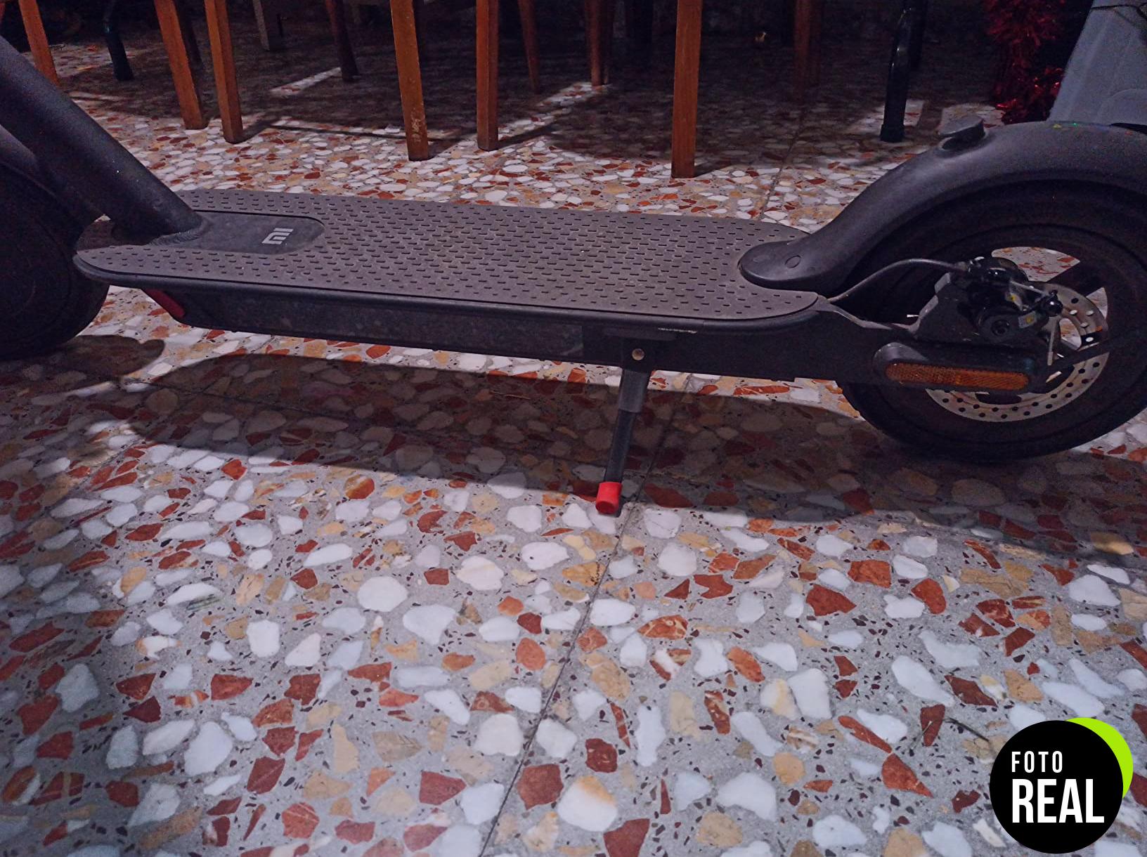 pata-cabra-xiaomi-m365-scooter-foto-2