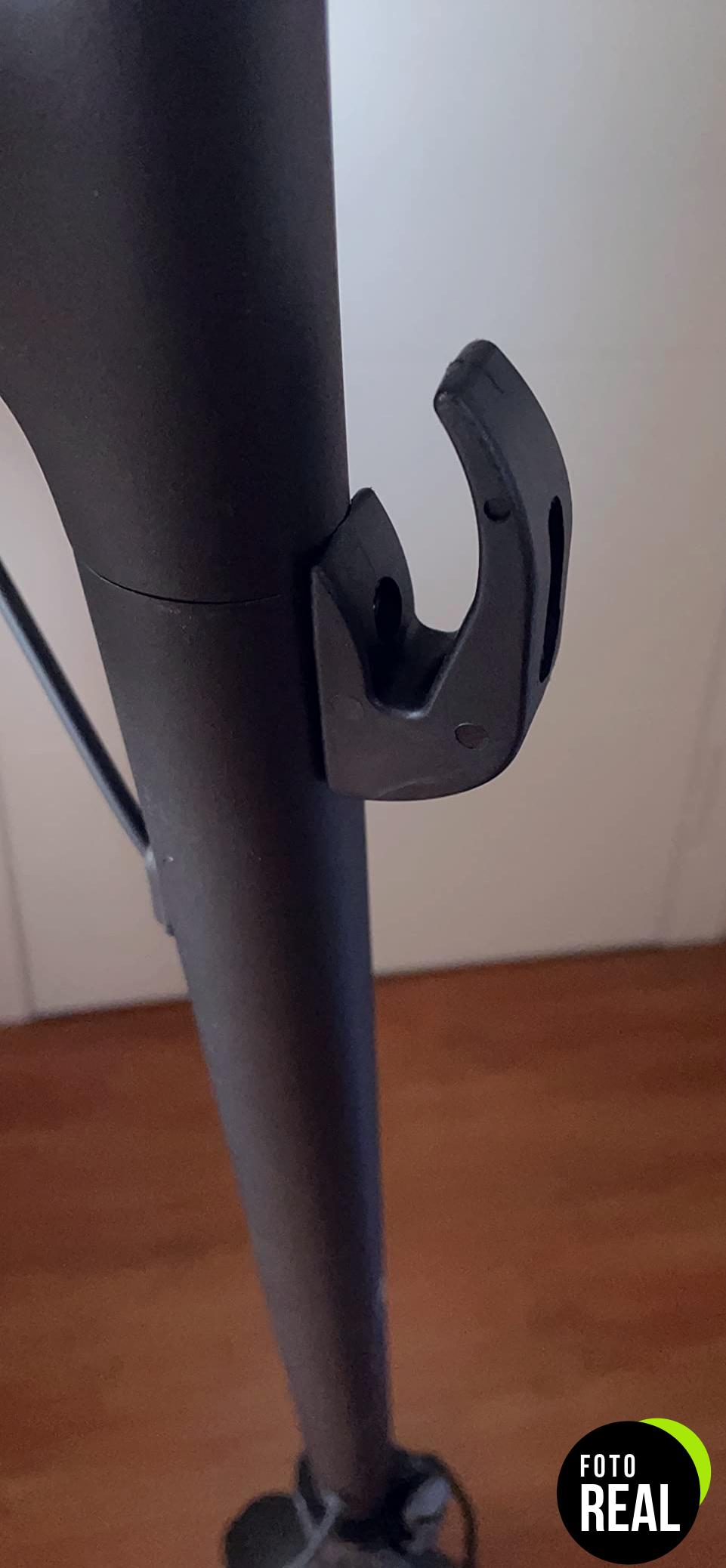 scooter-gancho-xiaomi-1s-garra-plastico-foto-2